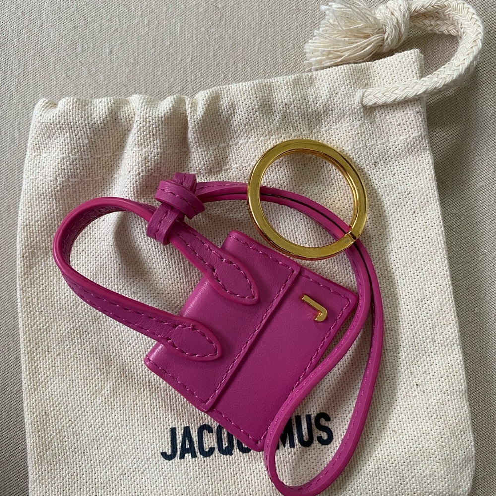 jacquemus le porte clés